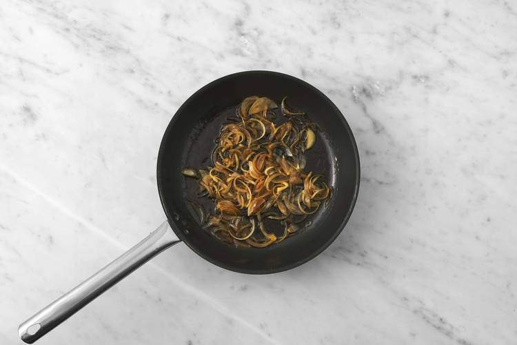 Carameliza la cebolla