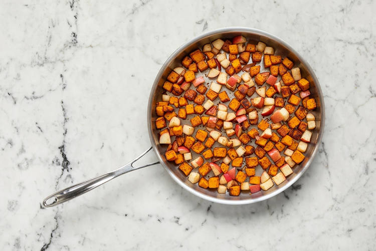 Cook squash and apples
