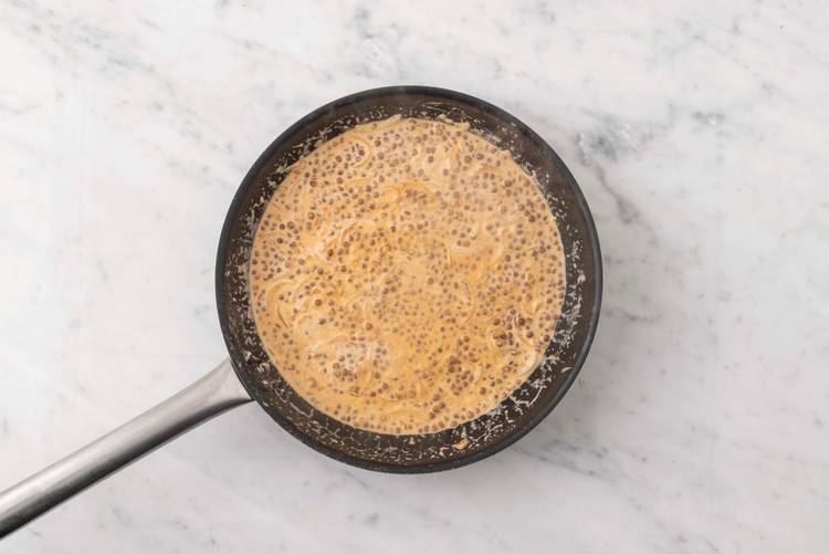 Cook the lentil curry