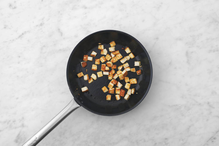 Cook the paneer