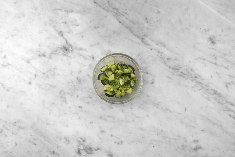 Bland agurksalsa