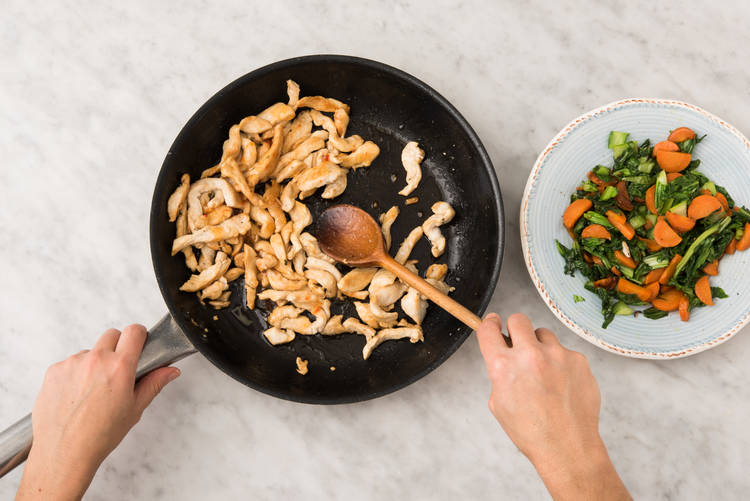 Cook the prawns, veggies & chicken