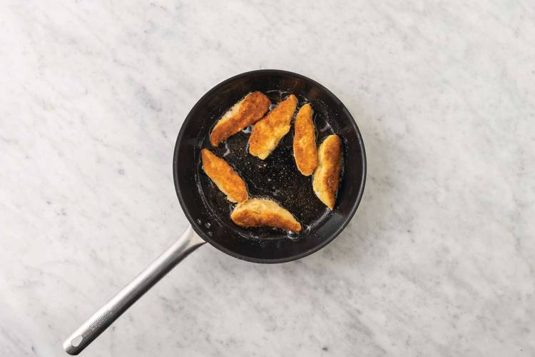 Cook the haloumi & chick'n