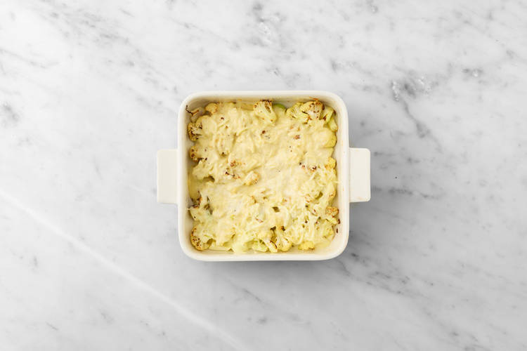 Cook the cheesy cauliflower