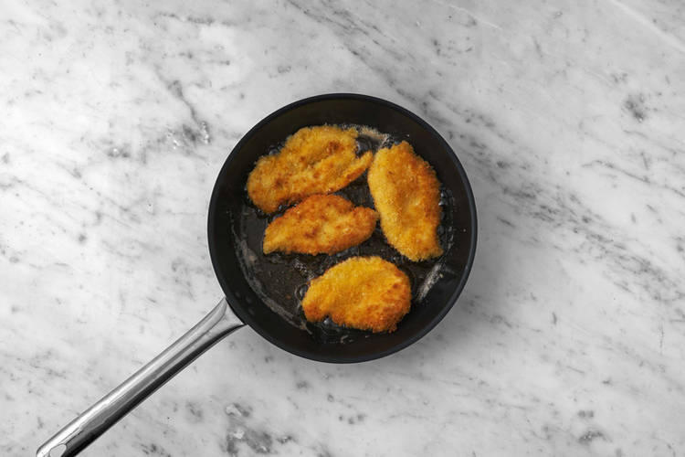 La poêle prend le relais