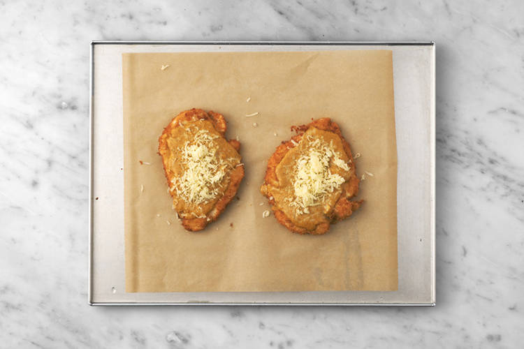 Make the sauce & grill parmi 