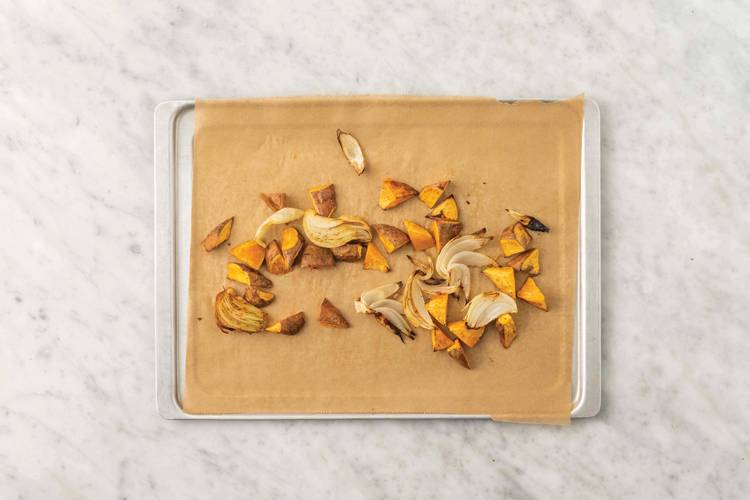 Roast the sweet potato & capsicum