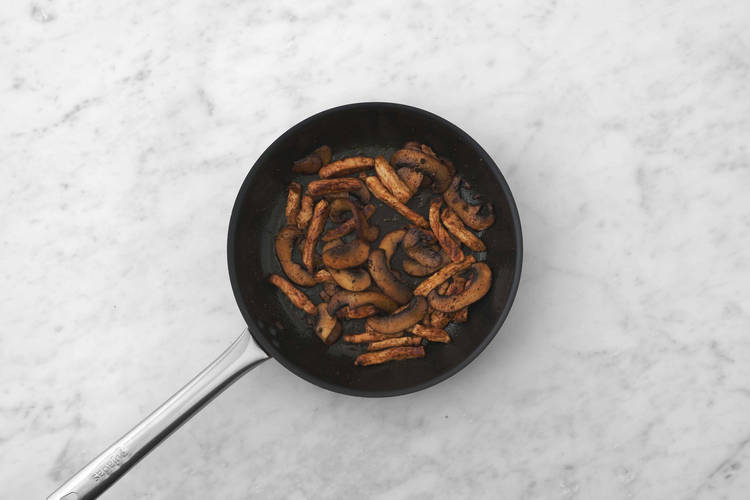 Portobello & Fleisch anbraten