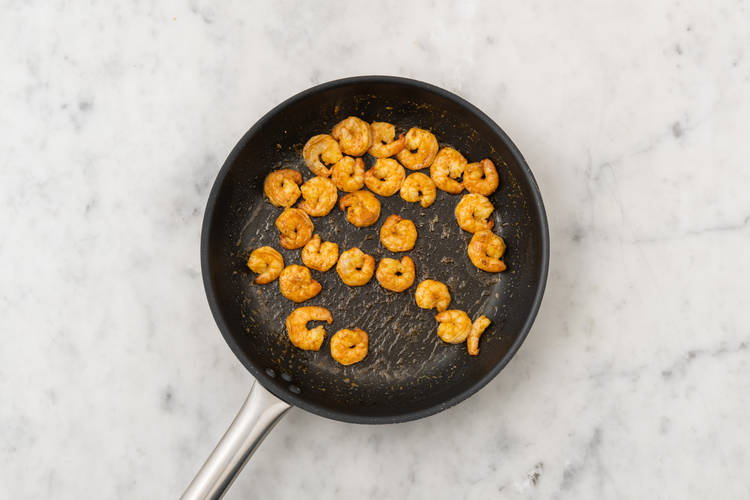 Cook the prawns