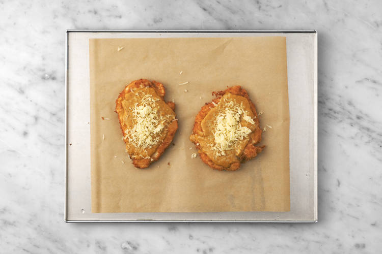 Make the sauce & grill parmi 
