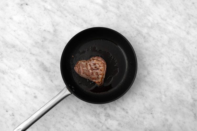 Cook the beef & the prawns