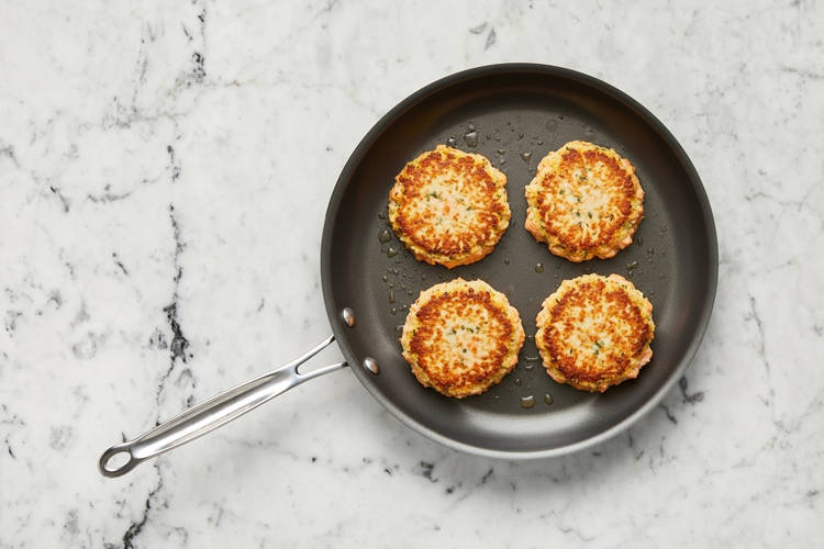 Form & Cook Salmon Cakes
