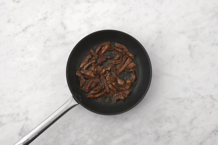 Cook the beef & prawns