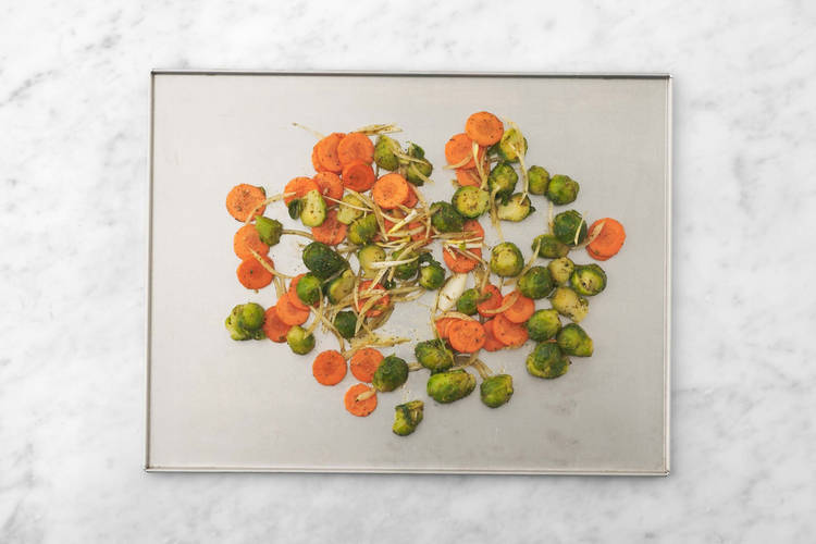 Préparer et rôtir les légumes