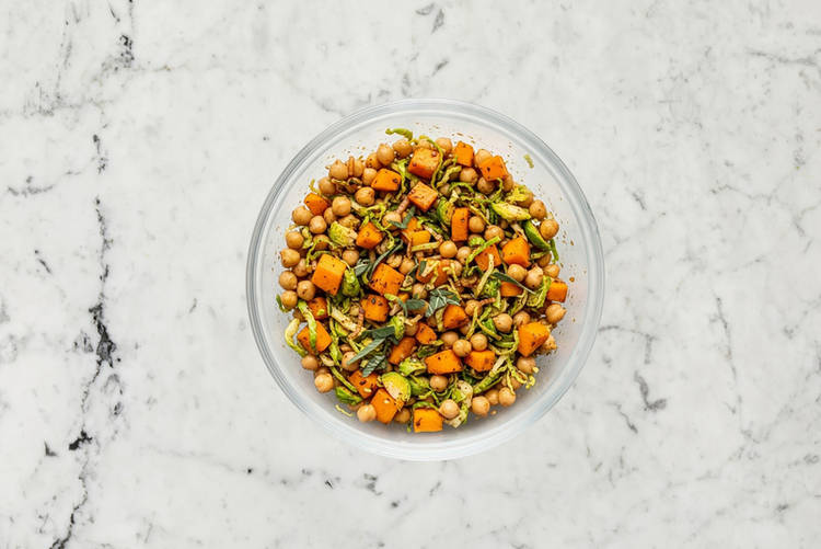 Préparer les légumes et les pois chiches