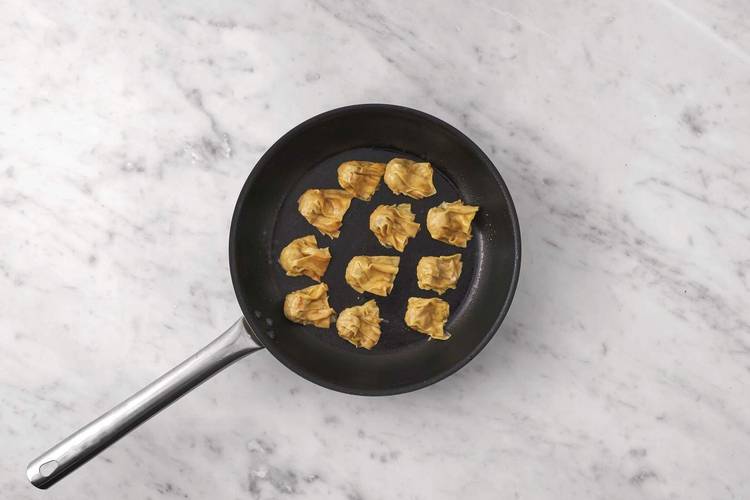 Cook the wontons