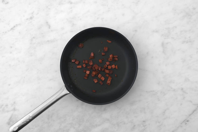 Cook the chorizo topping