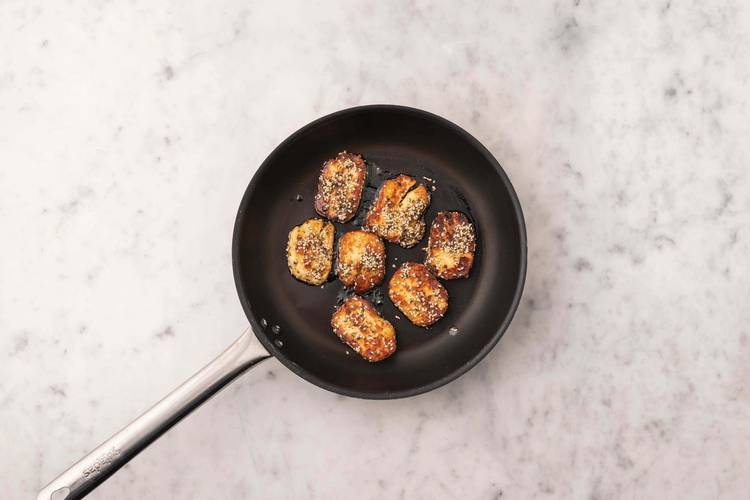 Cook the haloumi 