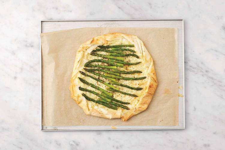 Bake the tart
