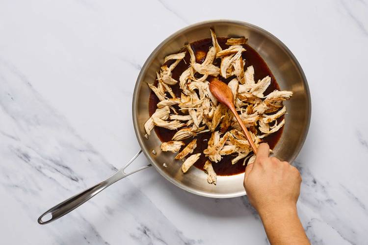 <p>Mix Sauce & Finish Chicken</p>