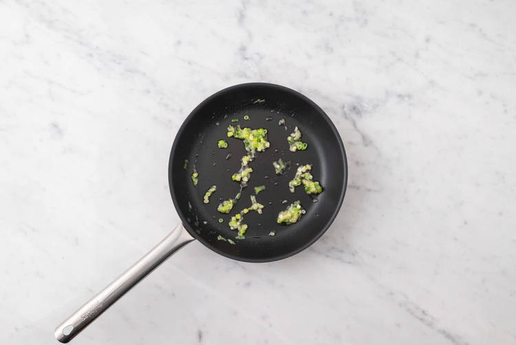 Make the gyoza sauce