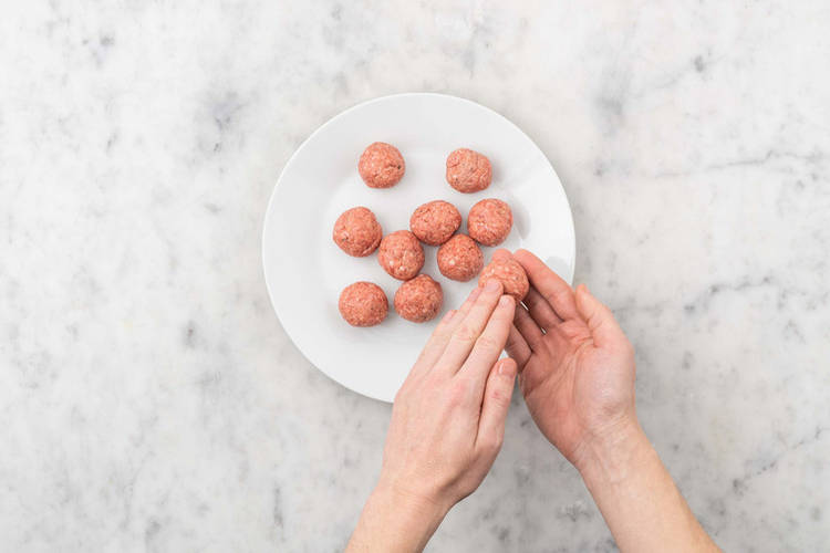 Préparer les boulettes