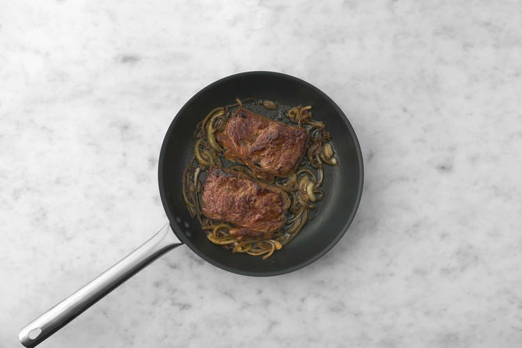 Steaks braten