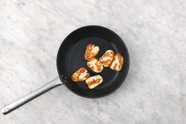 Toast the bread & cook the halloumi