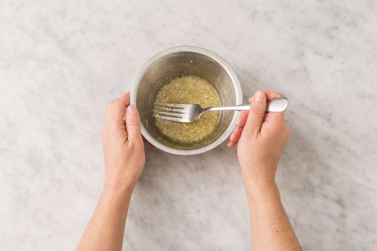 Make the garlic oil