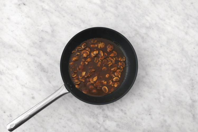 Make the mushroom gravy