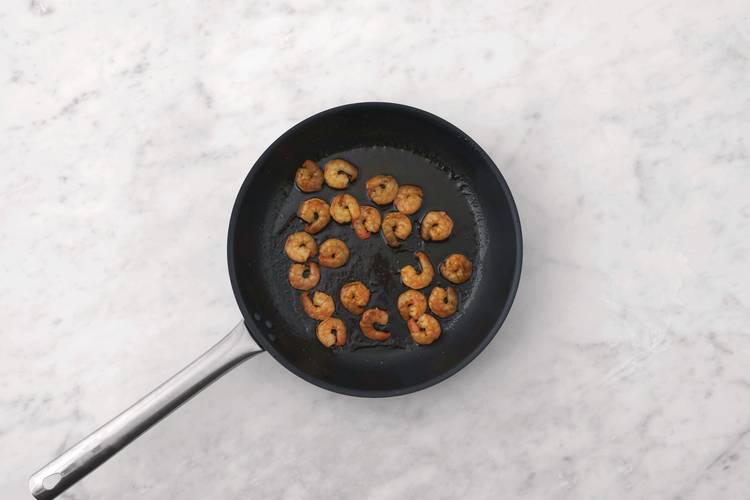 Cook the prawns