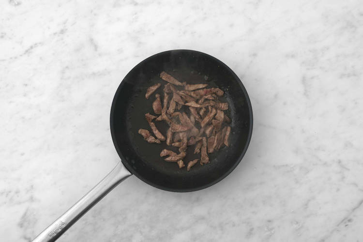 La poêle prend le relais