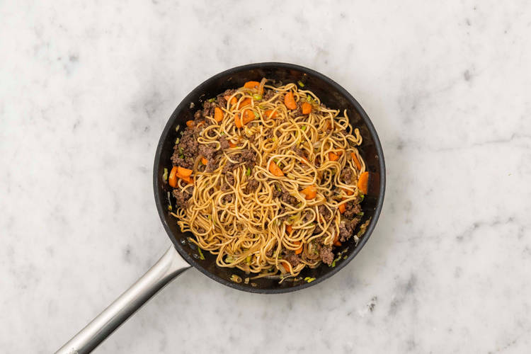 Tout s'emmêle à la poêle