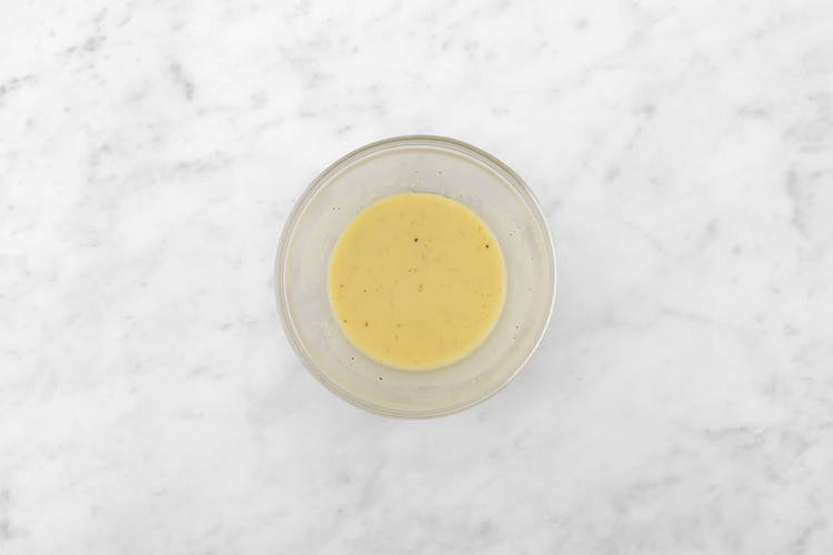 Make the salad & cook the halloumi