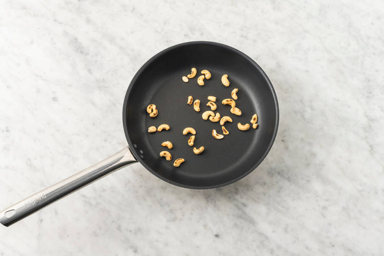 Rosta cashewnötter