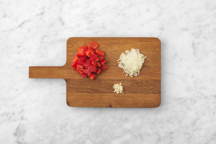 Förbered grönsaker och kyckling