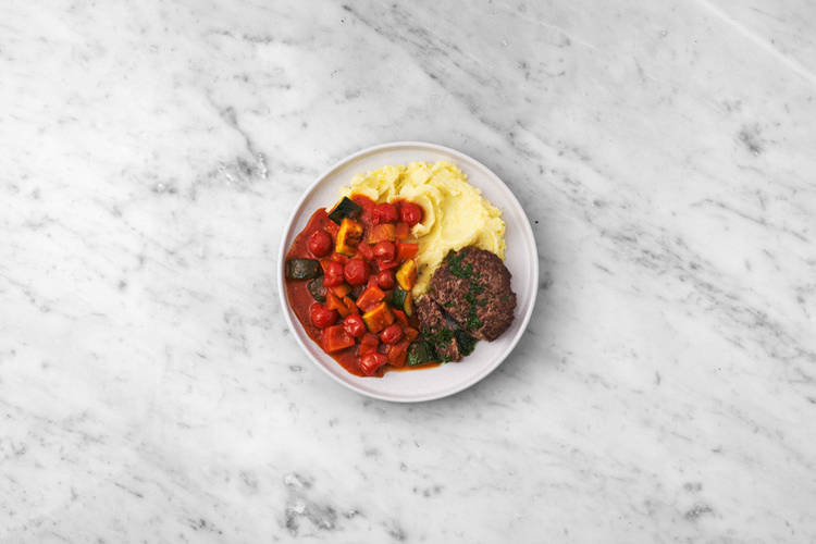 Cocina las burgers y emplata