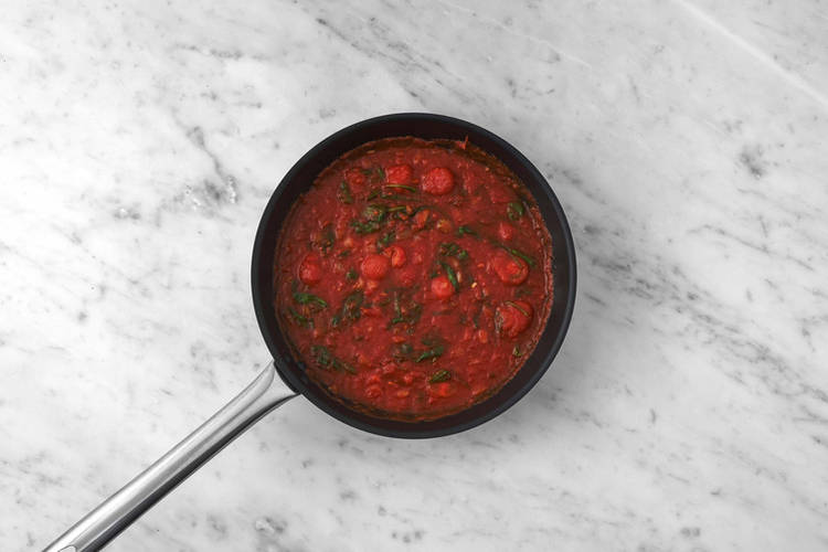 Lav tomatsauce