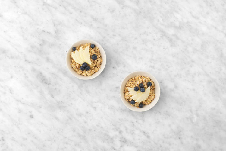 Blueberry and Apple Oats