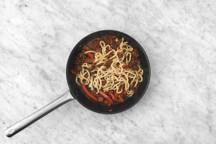 Coat the Noodles