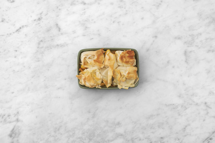 Assemble & bake the pie