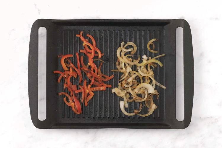 Grill the capsicum & onion