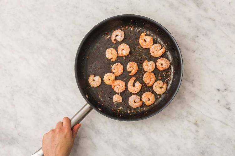 Cook the prawns