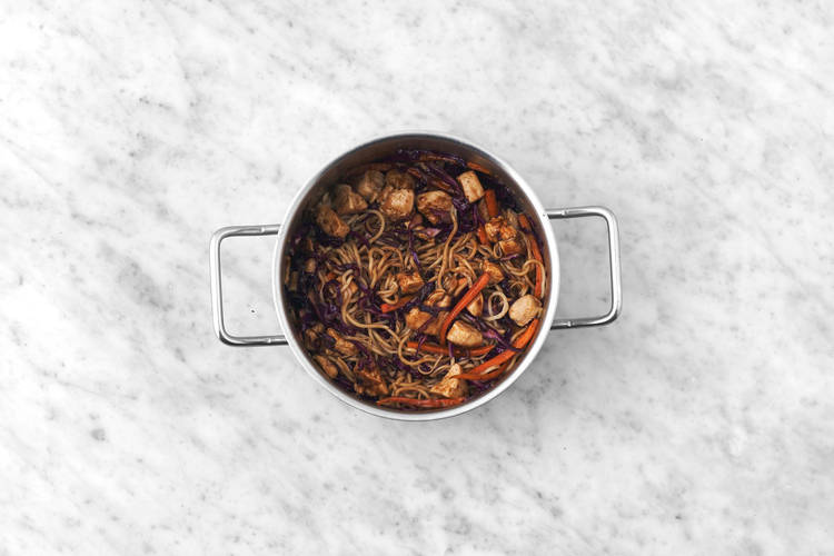 Assemble tofu chow mein