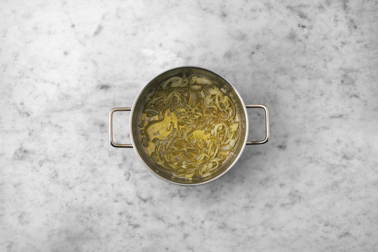 Zwiebeln vorbereiten