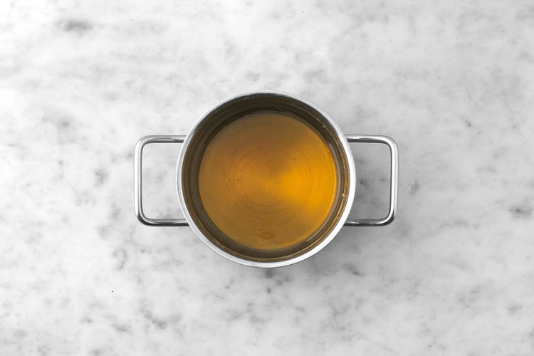 Karamel-Kompott zubereiten