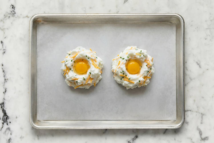 Assemble egg white clouds