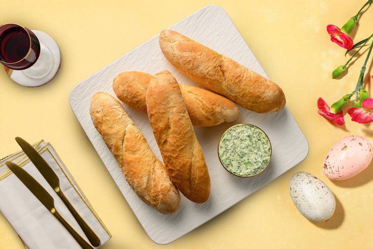 Brood en kruidenboter klaarmaken