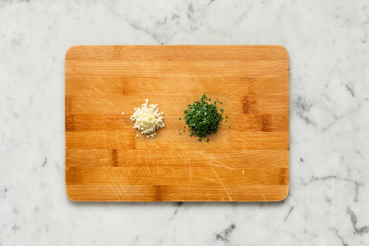 Rôtir les légumes et préparer les autres ingrédients