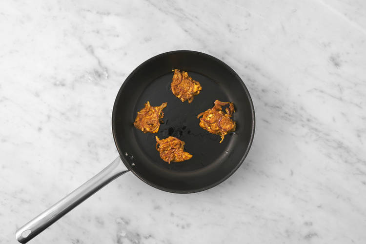 Cook the onion bhaji